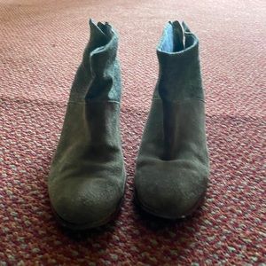Tom’s Green Booties